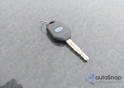 2016 Subaru Crosstrek 2.0I Premium z USA, uszkodzony, nr VIN JF2GPADC0GH307363